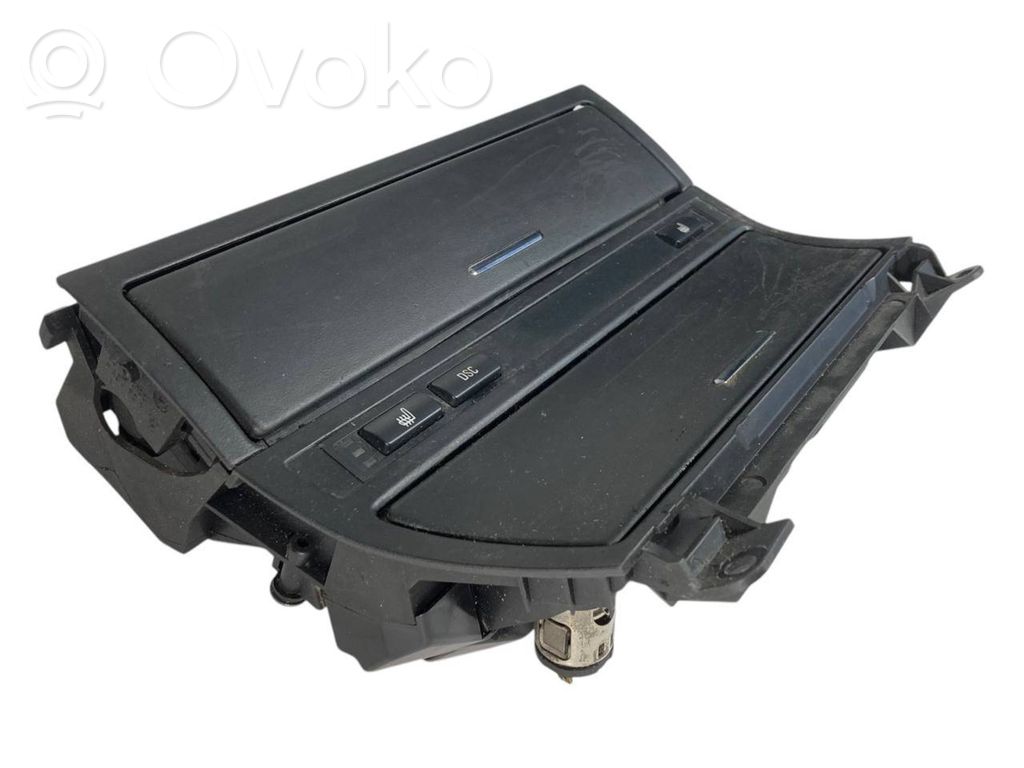 Пепельница (передняя)