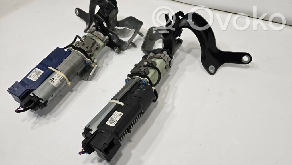 Aizmugurējā pārsega pievilcējs