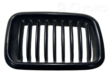 Apakšējais režģis (trīsdaļīgs)