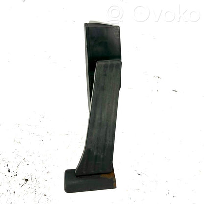Akseleratora elektriskais regulators (pedālis)