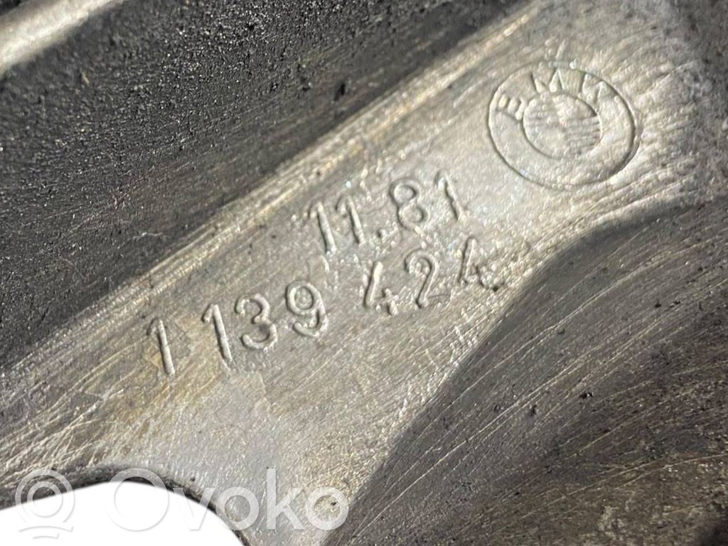 Dzinēja nostiprināšanas stiprinājums-kronšteins