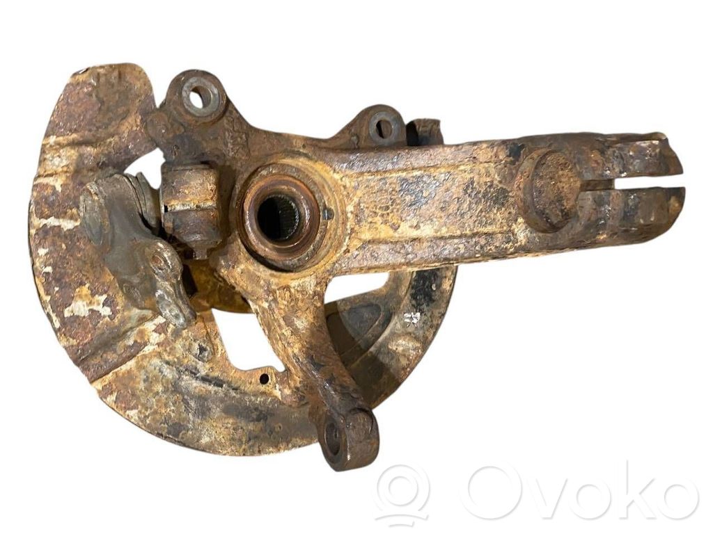 Priekšējā riteņa rumbas vārpstas šarnīrs (stupica, capfa)