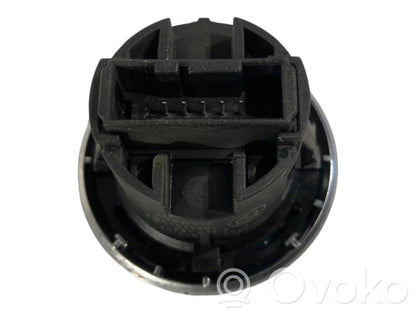 Automašīnas aizdedzes un startera slēdzis