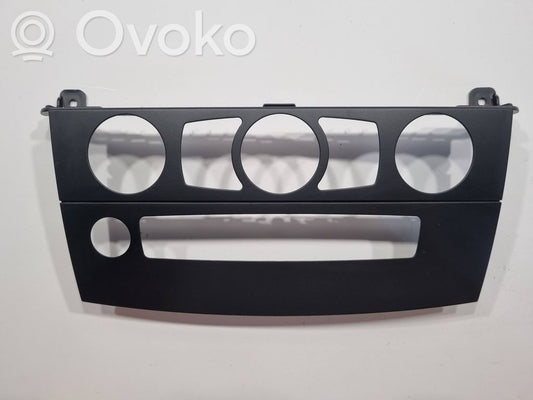 Klimata kontrole / mazā radiatora vadības dekoratīvā apdare