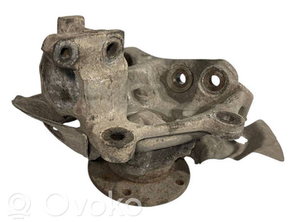 Priekšējā riteņa rumbas vārpstas šarnīrs (stupica, capfa)