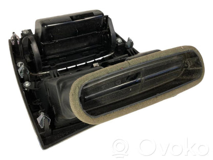 Aizmugurējā gaisa - ventilācijas reste