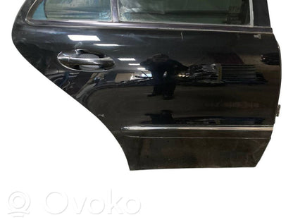 Aizmugurējās durvis