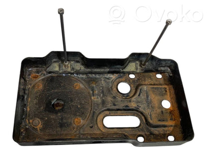 Akumulatora stiprinājums