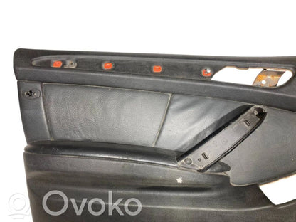 Priekšējo durvju apdare