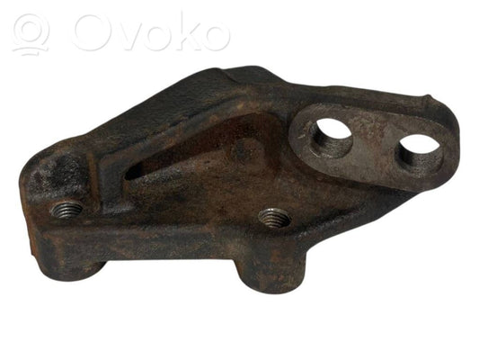 Pārnesumkārbas stiprinājuma kronšteins