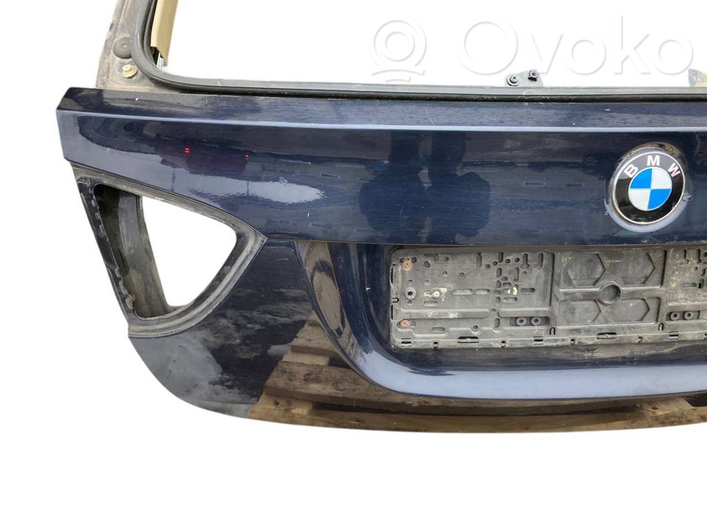 Aizmugurējais pārsegs (bagāžnieks)