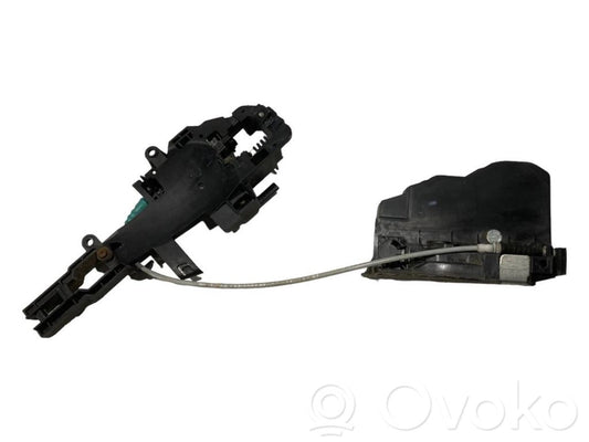 Aizmugurē slēdzene