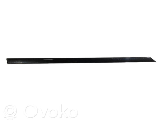 Молдинг задней двери