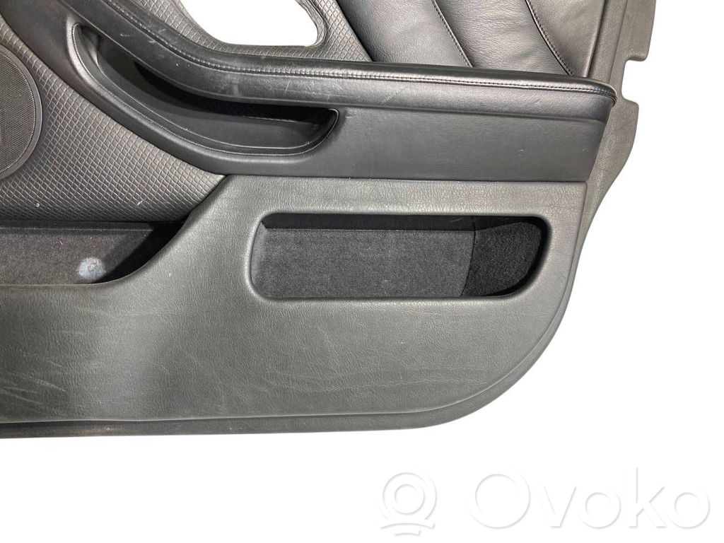 Priekšējo durvju apdare