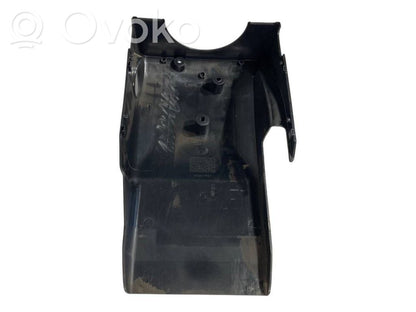 Stūres ass dekoratīvā apdare