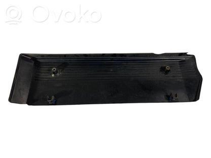 Крышка двигателя (декоративная отделка)