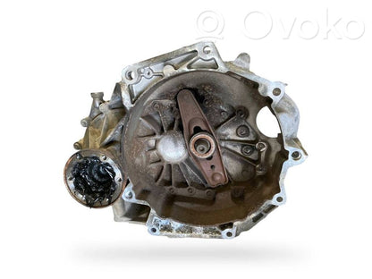 Mehāniska 5 ātrumu pārnesumkārba