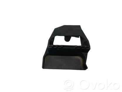 Radiatora (-u) turētājs / kronšteins