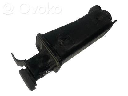 Dzesēšanas šķidruma izplešanās tvertne