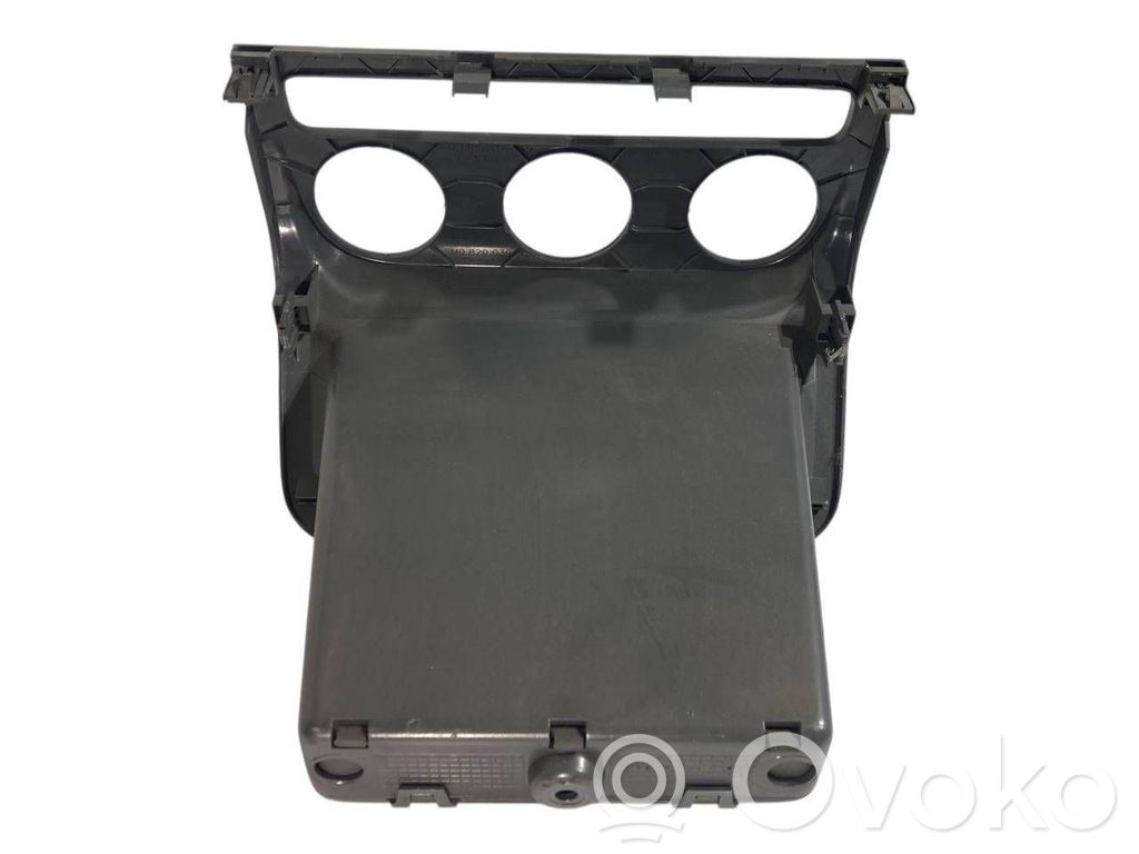 Klimata kontrole / mazā radiatora vadības dekoratīvā apdare