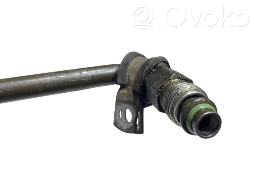 Stūres pastiprinātāja šļūtene (-es) / caurulīte (-es)