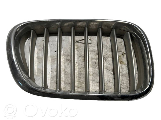Top grille