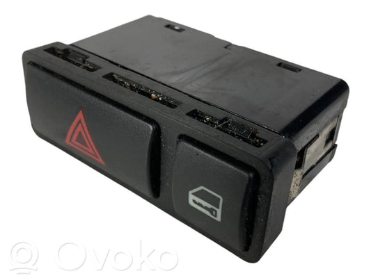 Avārijas lukturu slēdzis