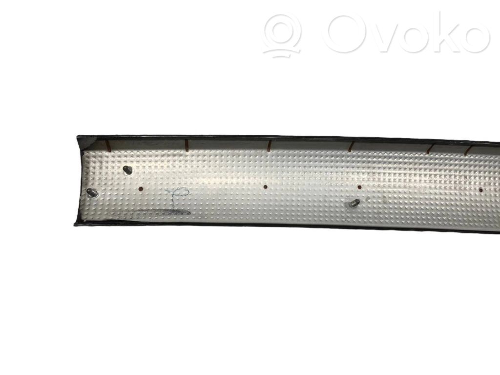 Cita veida palodzes detaļa