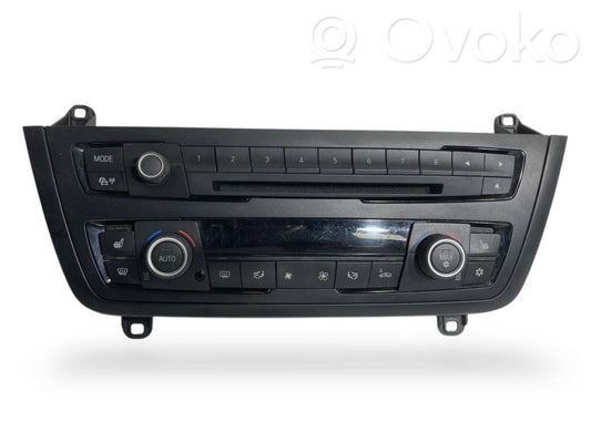 Air conditioning / climate control / interior heating control unit (in the passenger compartment)