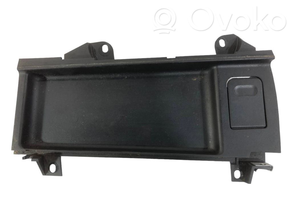 Cigarette lighter in front