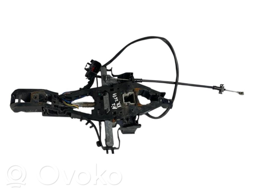 Aizmugurē turētājs / kronšteins ārējam atvēršanas rokturim