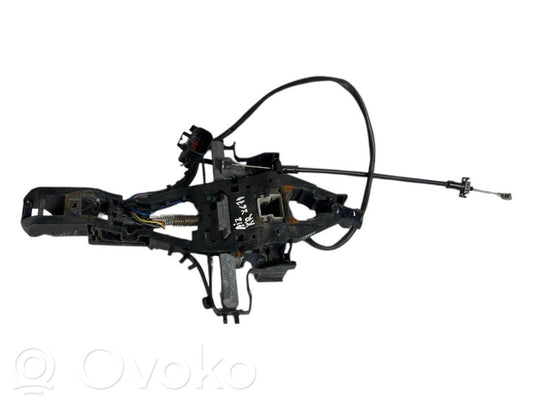 Aizmugurē turētājs / kronšteins ārējam atvēršanas rokturim