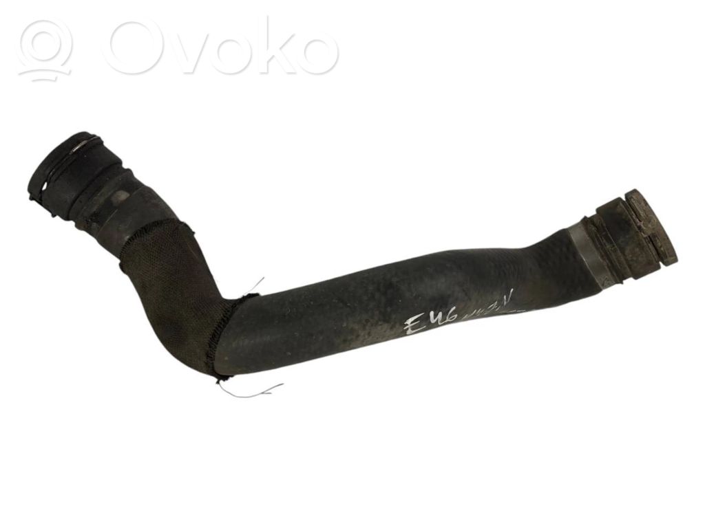 Caurulīte (-es) / šļūtene (-es)