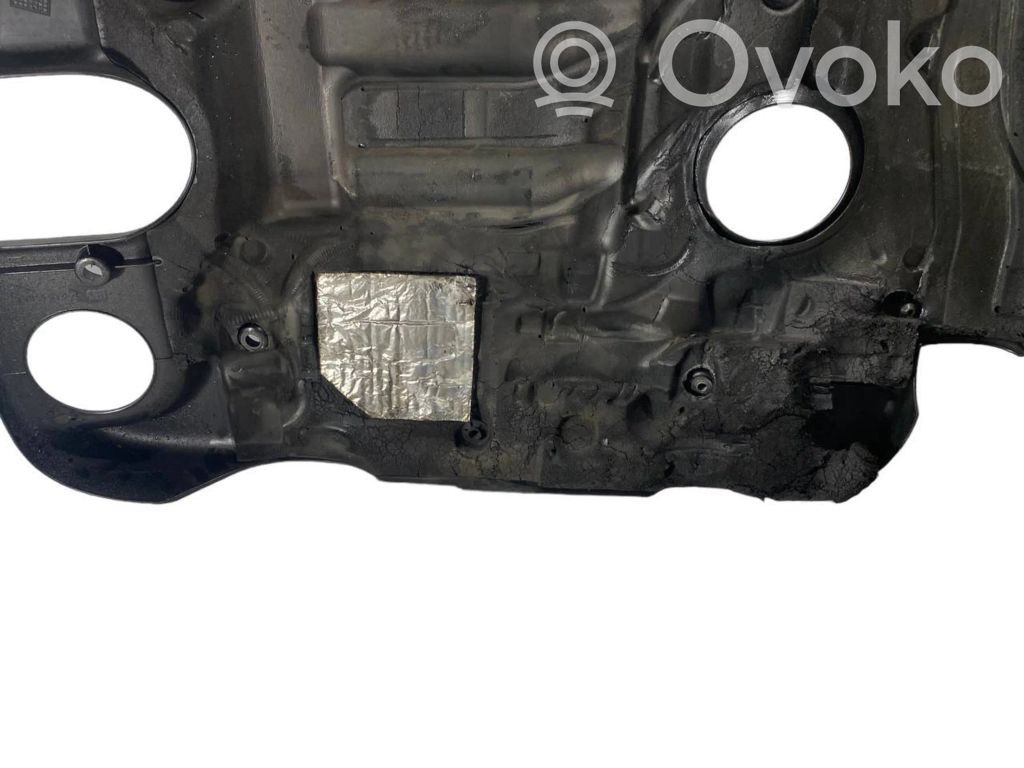 Крышка двигателя (декоративная отделка)