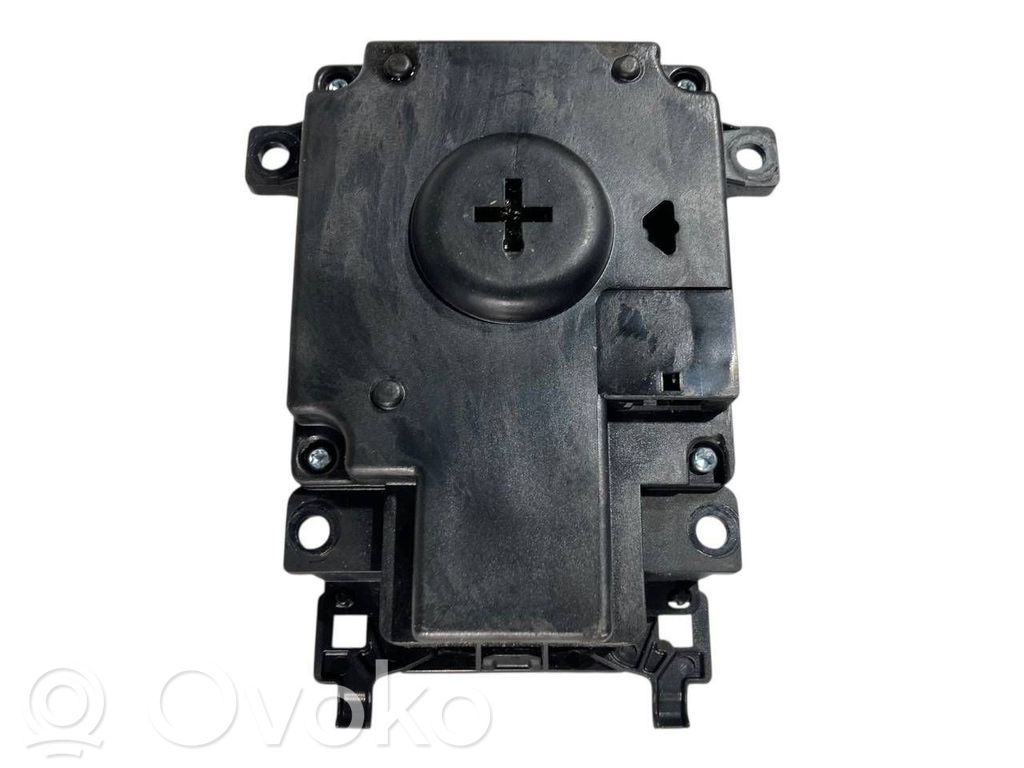 Multimediju kontrolieris