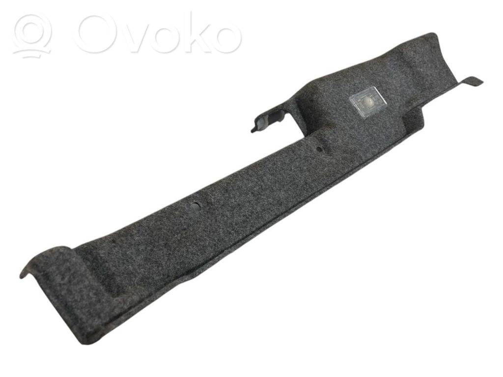 Cita veida bagāžnieka dekoratīvās apdares detaļa