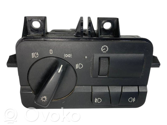 Headlight switch