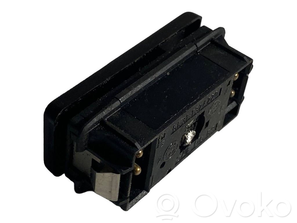 Avārijas lukturu slēdzis