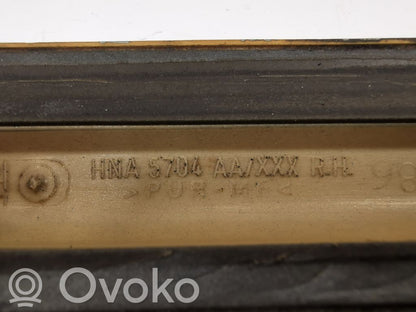 Spārna dekoratīvā apdare (moldings)