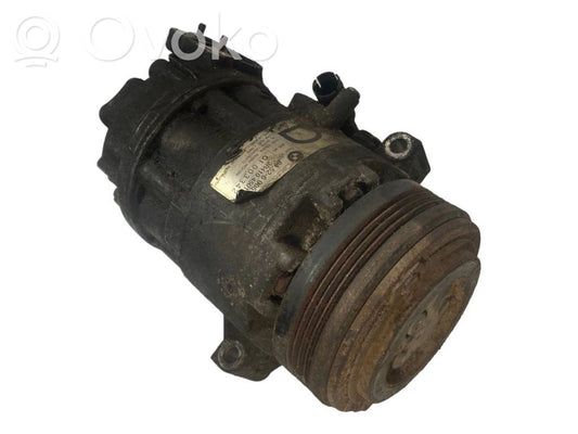 Air conditioner compressor (pump)