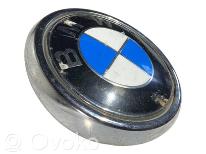 Ražotāja emblēma