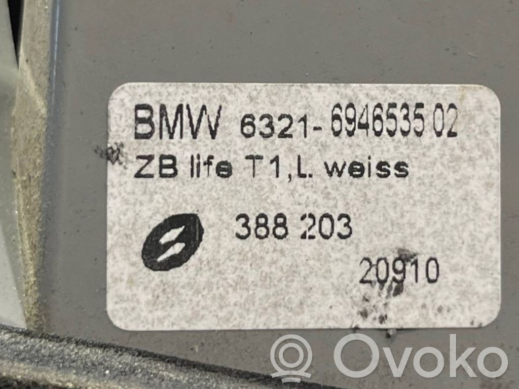 Aizmugurējais lukturis virsbūvē