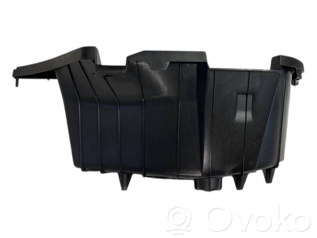 Mantu nodalījums stumbrs