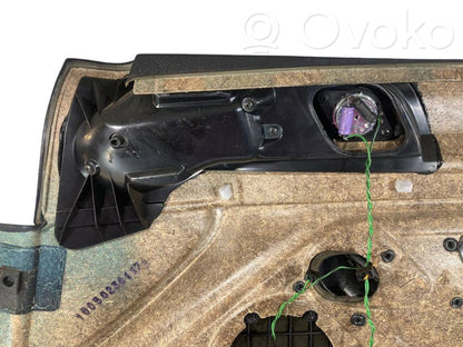 Отделка передней двери