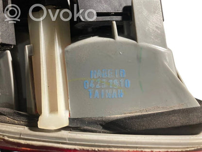 Aizmugurējais lukturis pārsegā