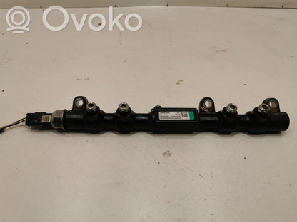 Fuel main pipe