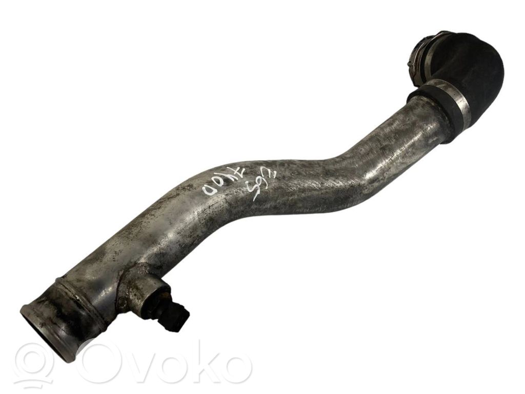 Шланг(и)/труба(ы) интеркулера