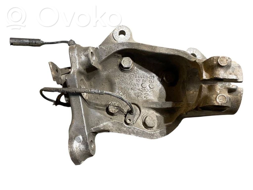 Priekšējā riteņa rumbas vārpstas šarnīrs (stupica, capfa)