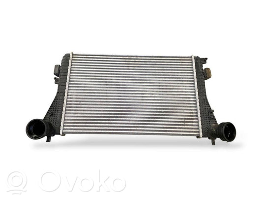 Starpdzesētāja radiators