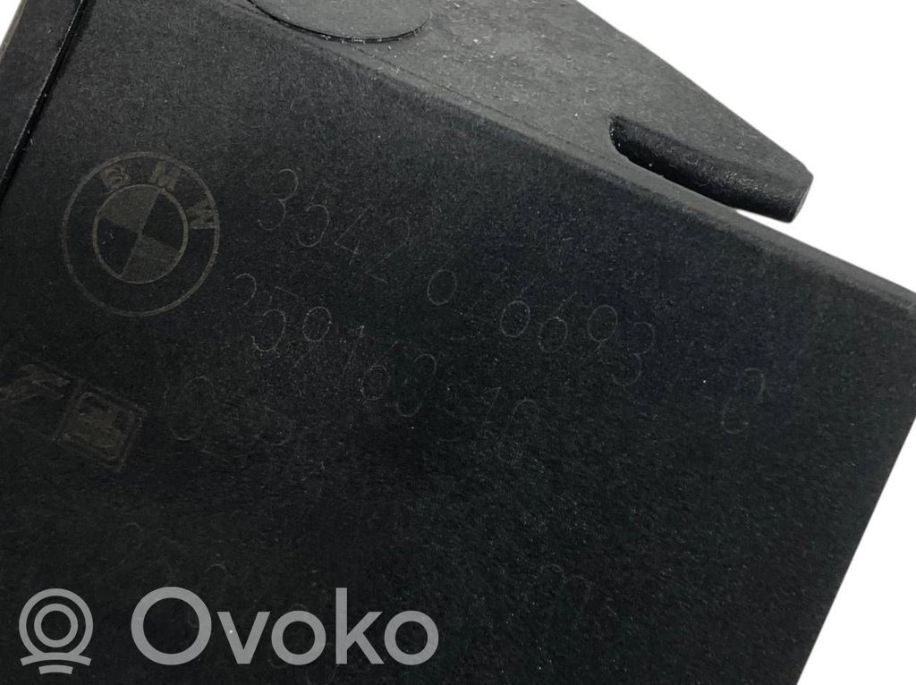 Педаль акселератора